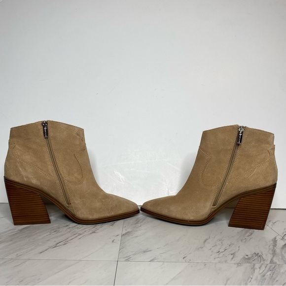 New! Vince Camuto Gredile Tan Suede Pointy Toe Bootie 11M - Picture 5 of 16